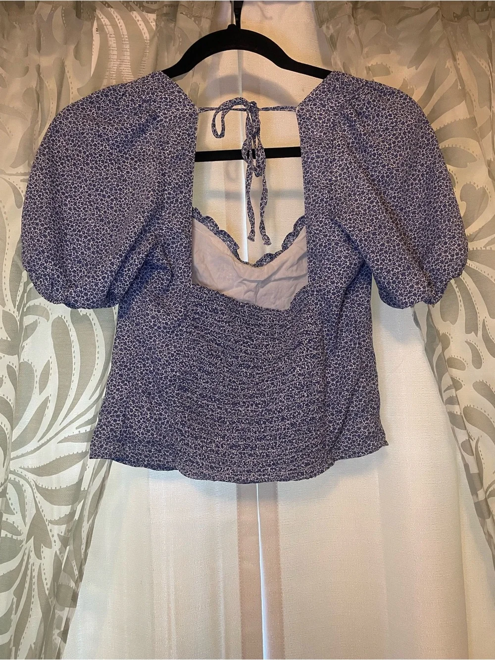 Abercrombie & Fitch Blue Micro-Flower Puff Sleeve Top